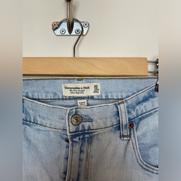Abercrombie and Fitch Ultra High Rise 90s Slim Straight Split Hem Jeans 30/10XL - Picture 6 of 12